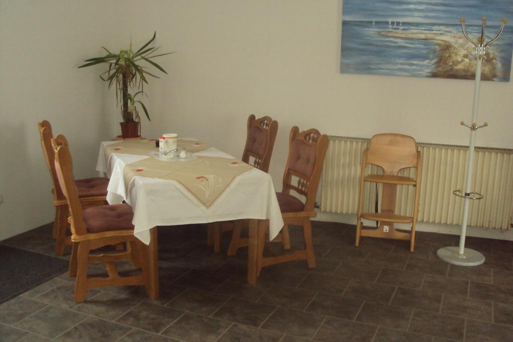 Hotel Ems Jade Schortens Room photo